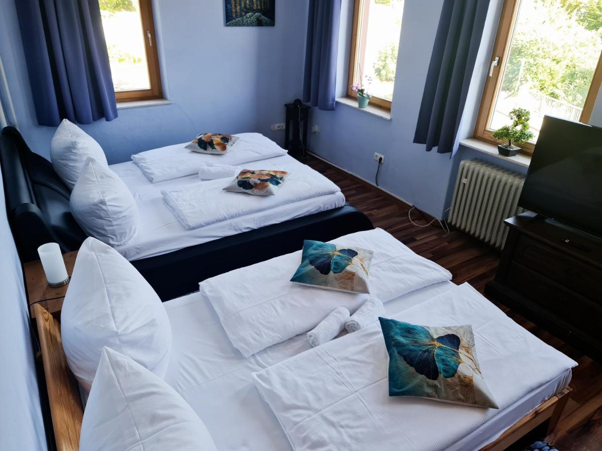 Hotel Bischoff Winnweiler Exteriör bild