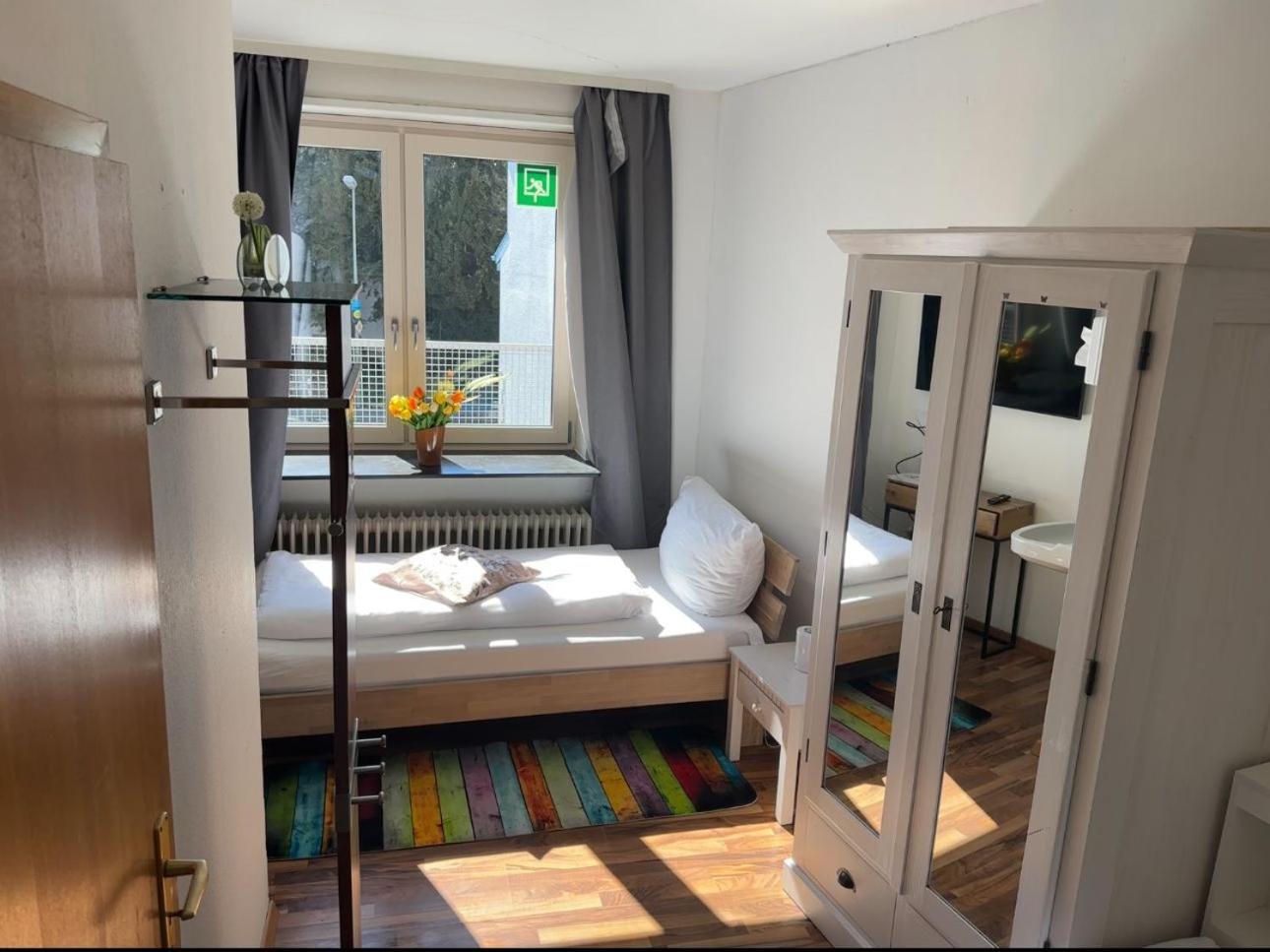 Hotel Bischoff Winnweiler Exteriör bild